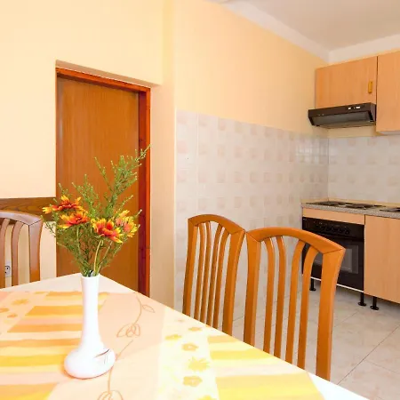 Princip-2 By Interhome * Labin (Istria)