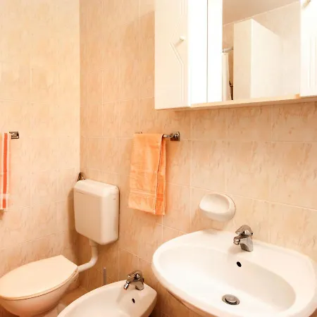 Princip-2 By Interhome Labin (Istria)